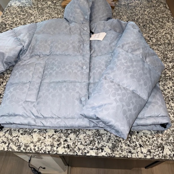 100% AUTHENTIC COACH WOMENS PUFFER JACKET - Picture 3 of 6
